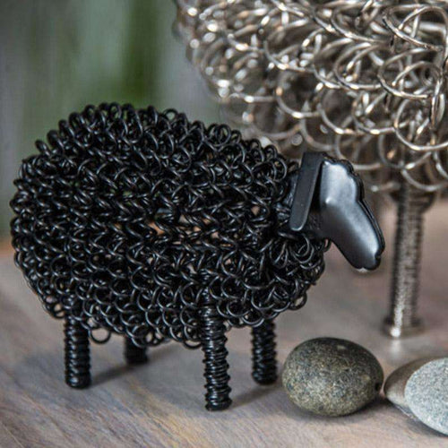 Wiggle Metal Lamb - Black